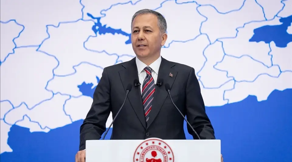 Bakan Yerlikaya'dan Bayram Üstü Trafik Çağrısı