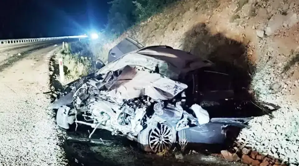 Konya'da Otomobil ve Yolcu Otobüsü Çarpıştı! Ölü ve Yaralılar Var