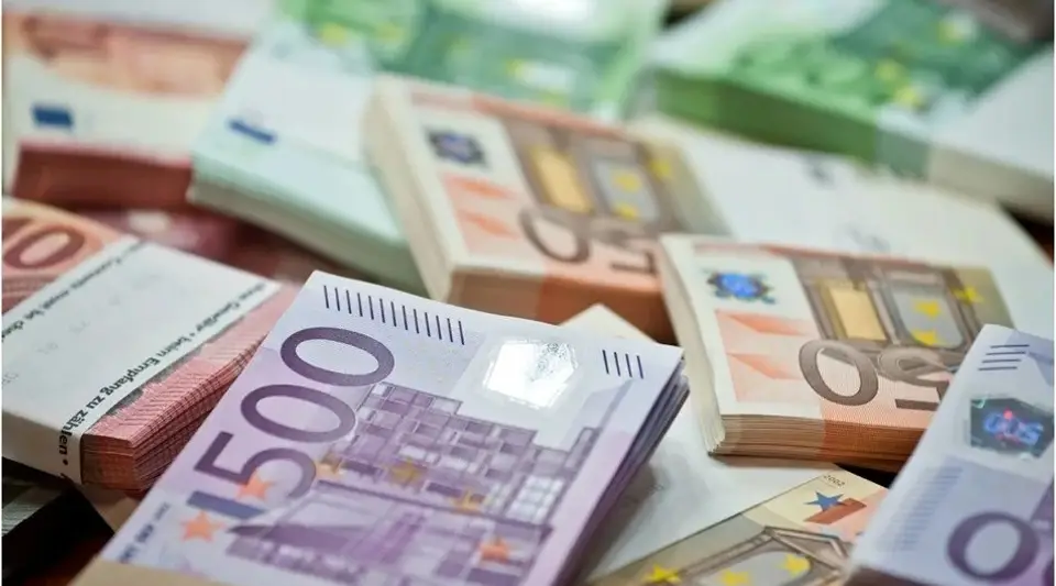 Euro Tarihi Rekorunu Kırdı