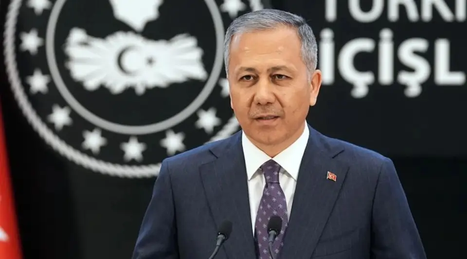 Yerlikaya'dan İzmir'deki Orman Yangınlarına Dair Açıklama