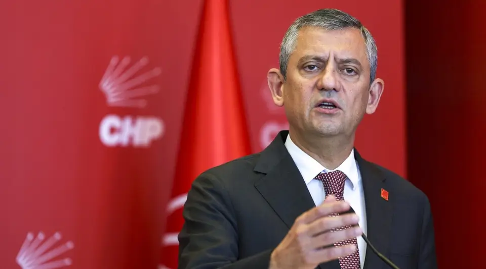 Özgür Özel'den Komisyon Açıklaması