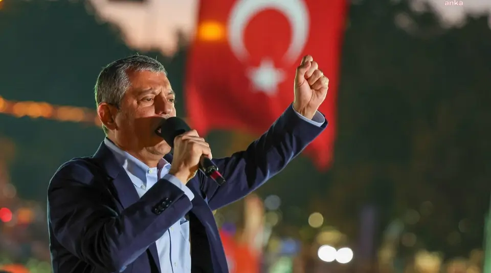 İBB Yolsuzluk Soruşturmasında Yeni Gelişme: Özgür Özel'e Tahsis Edilen Araç Gündemde