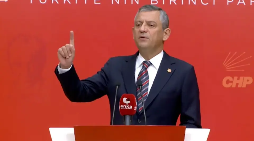 Özgür Özel: "AK Parti İktidarının Tükeniş Sürecinde Önemli Bir Kilometre Taşındayız"