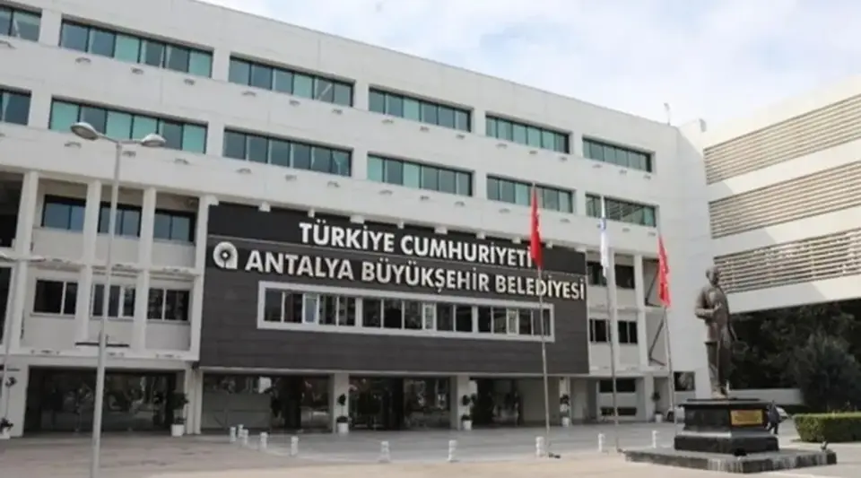 Antalya Büyükşehir Belediyesi'ne Rüşvet Operasyonu: 17 Gözaltı!