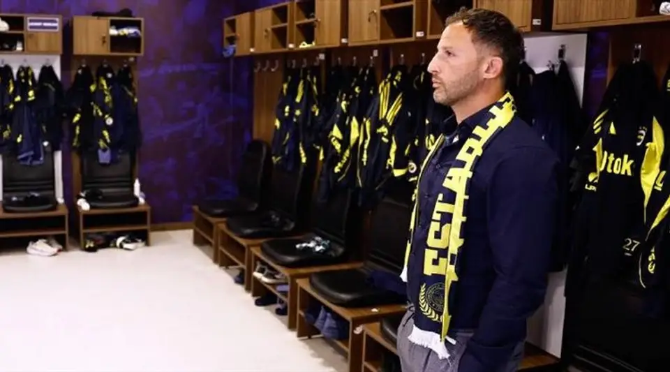Domenico Tedesco ve Yardımcıları Sağlık Kontrolünden Geçti