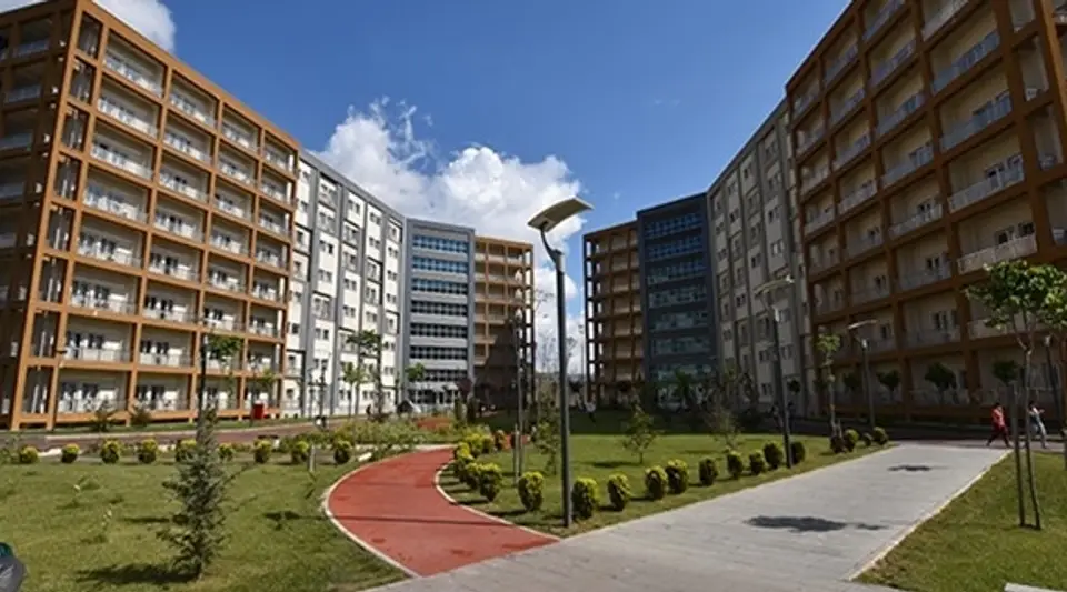 KYK Cevizlibağ Yurdu'nda Skandal: Öğrencilerden 'Tacizsiz Yurtlar' Eylemi!