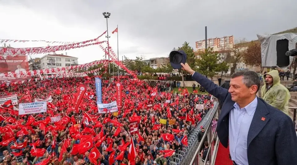Özgür Özel'den Kocaeli'de İktidara "Sandık" Çağrısı