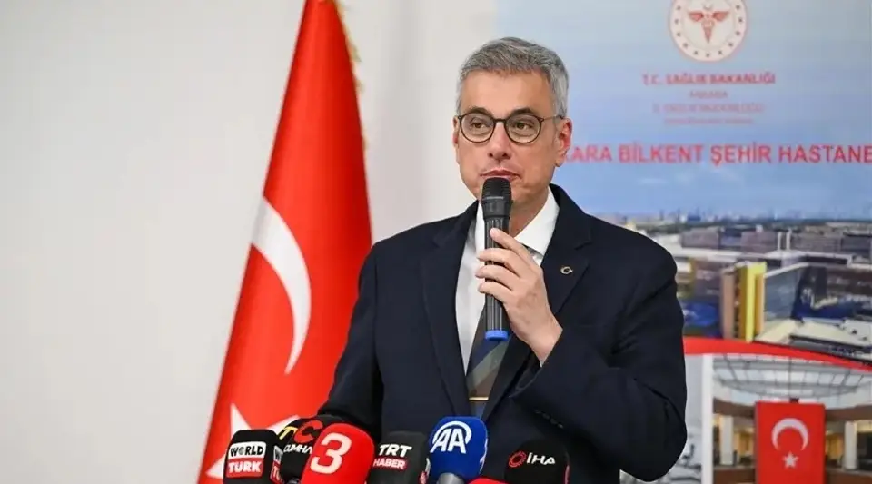 Bakan Memişoğlu: Sağlıkçılar Bu Ülkenin Medarıiftiharıdır