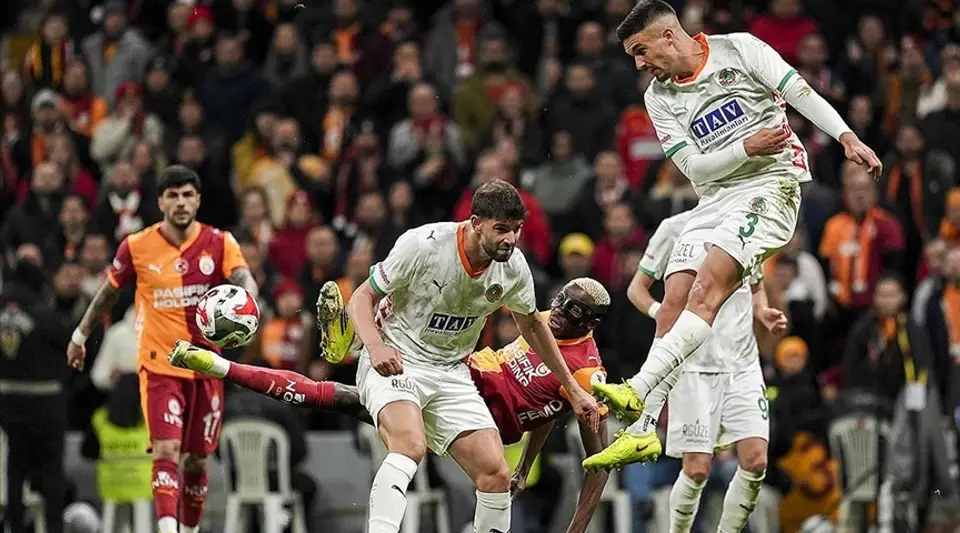Galatasaray, Alanya Deplasmanında "4'te 4" Peşinde!
