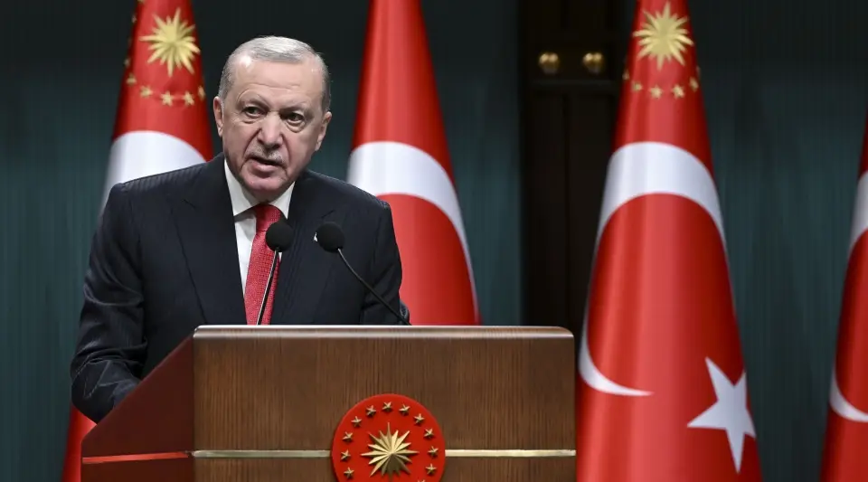 Kabine Beştepe'de Toplanıyor: Gündemde Emekli İkramiyesi, Terörsüz Türkiye ve Savaş Olacak