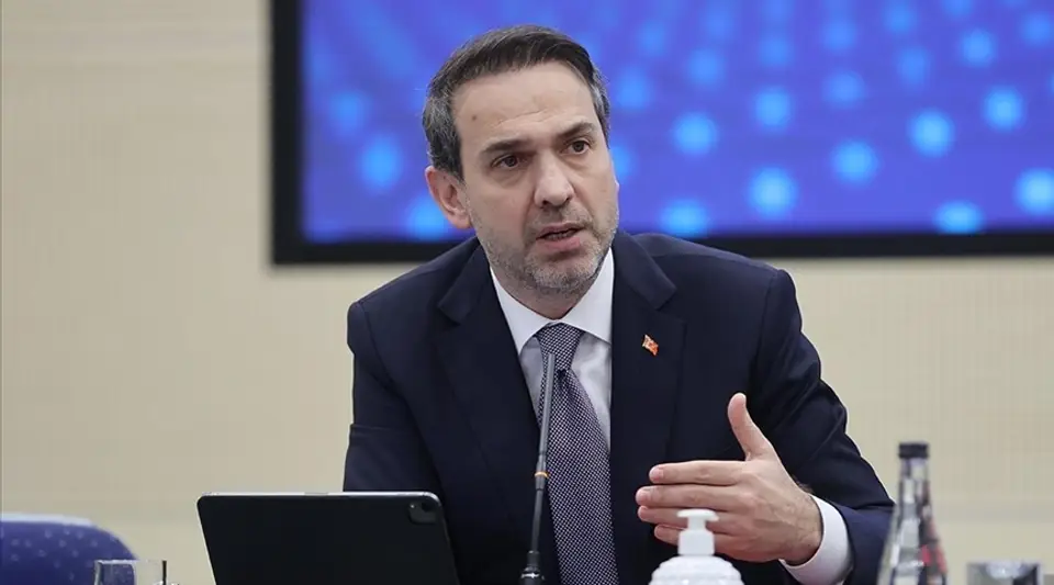 Bakan Bayraktar'dan Enerji Mesajı: Nisan Ayında Fiyatlar Değerlendirilecek, Yüksek Gelirliye Destek Kalkıyor