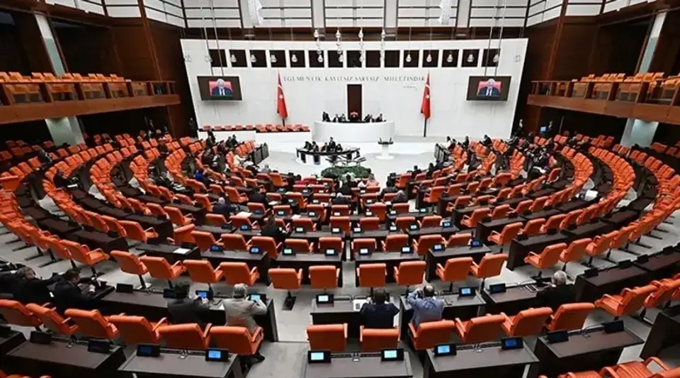 TBMM'den Geçti: Gurbetçilere 20 Yıl Vergi Muafiyeti ve Amme Borçlarına 72 Ay Taksit!