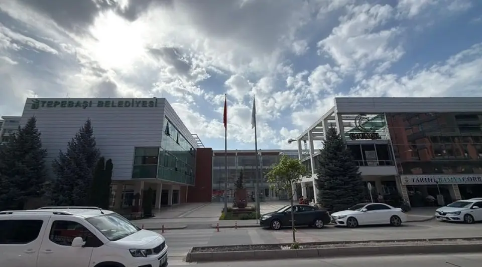 Eskişehir Tepebaşı Belediyesi'ne Yolsuzluk Operasyonu: 15 Tutuklama!