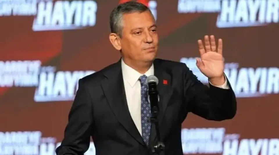 Özgür Özel Yeniden Grup Başkanı Seçildi