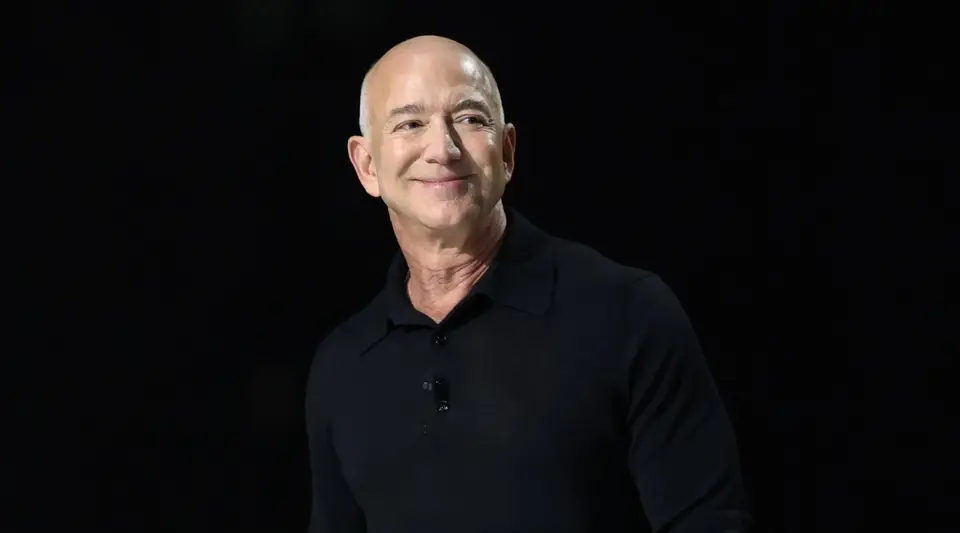 Jeff Bezos: "Yapay Zeka İş Kayıpları Değil, 'Altın Çağlar' Getirecek"