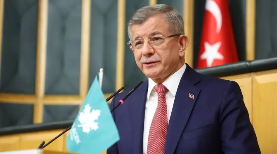 Ahmet Davutoğlu'ndan Yeni Parti Açıklaması