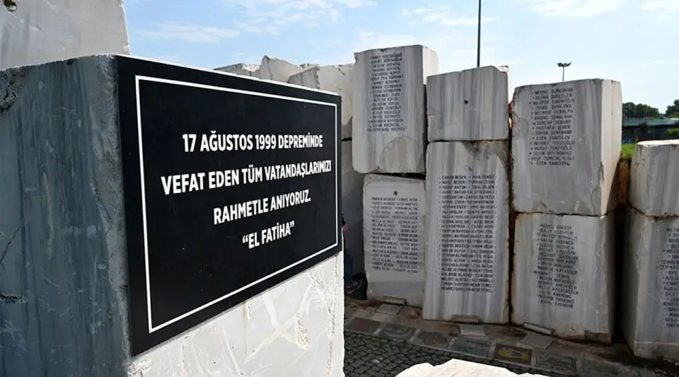 Deprem Şehitleri Yalova’da Anıldı