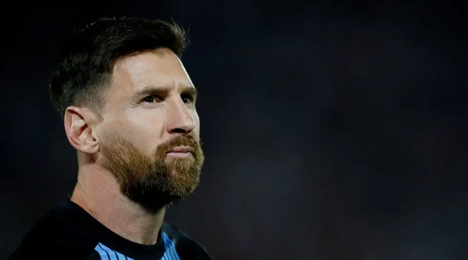 Messi Arjantin milli takımından emekli olduğunu açıkladı