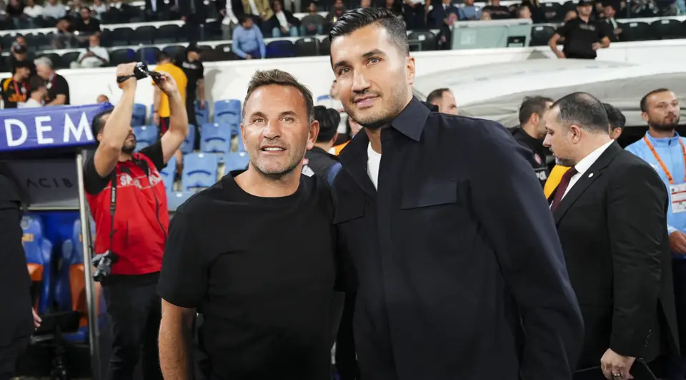 Başakşehir-Galatasaray maçının sonunda Nuri Şahin kırmızı kart gördü