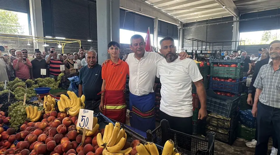Özgür Özel'den Köprü ve Otoyol Özelleştirmelerine Tepki