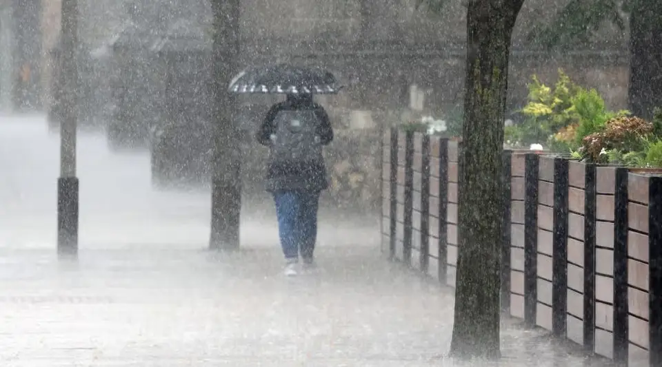 Meteoroloji'den Kritik Uyarı: Önce Fırtına ve Sağanak, Ardından Kavurucu Sıcaklar Geliyor