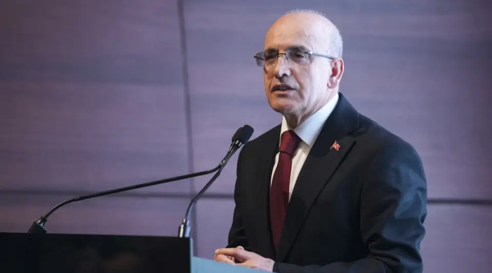 Bakan Şimşek'ten kur rejimi mesajı: "Spekülasyonların dayanağı yok"