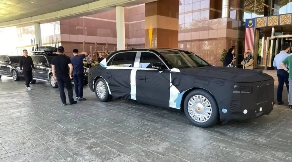 Çin lideri Şi Cinping 3 tonluk aracıyla zirveye katıldı