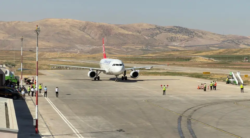 Siirt Havalimanı yeniden açıldı, ilk uçak İstanbul'dan geldi