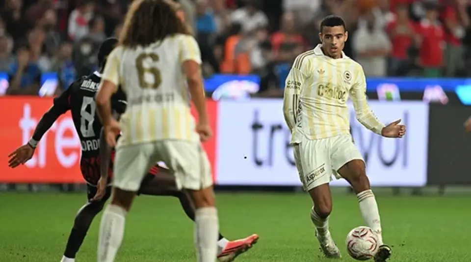 Fenerbahçe'nin direk kabusu: Son 2 sezonda 27 kez!