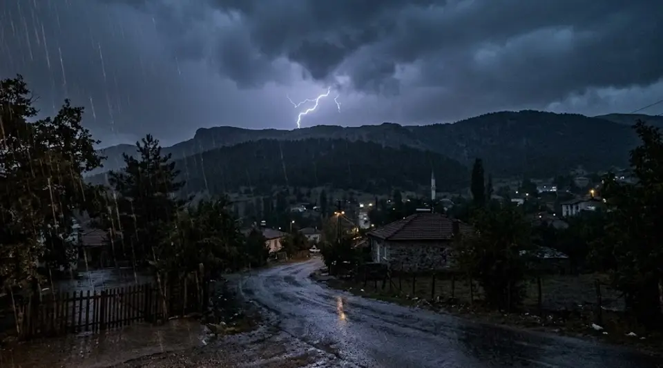 Yaz Sıcakları Yerini Yağışlara Bıraktı: 12 İl için Sarı Kodlu Uyarı