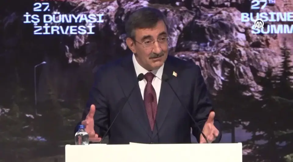Cevdet Yılmaz: Fon sorunu geçici ve kısıtlı alanda