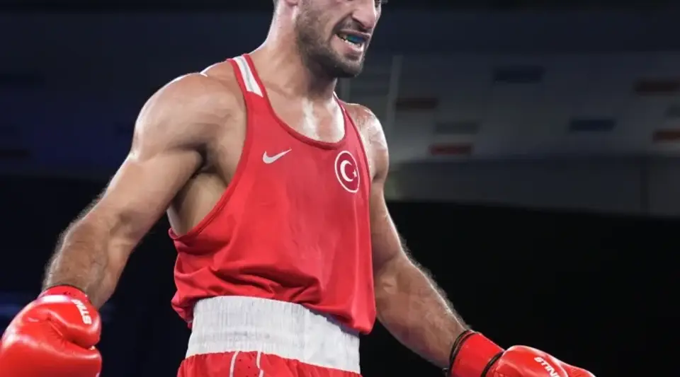 Milli boksör Emrah Yaşar 90 kiloda Avrupa şampiyonu