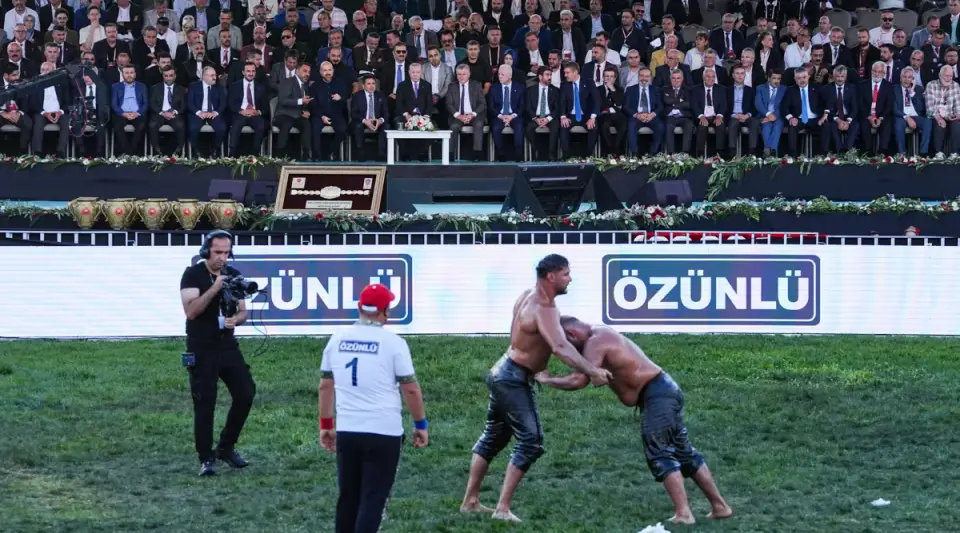 Orhan Okulu Yağlı Güreş Cumhurbaşkanlığı Kupası'nı kazandı