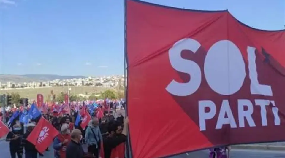 Sol Parti, Yeşiller ve SPD ile Koalisyon Görüşmelerine Onay Verdi