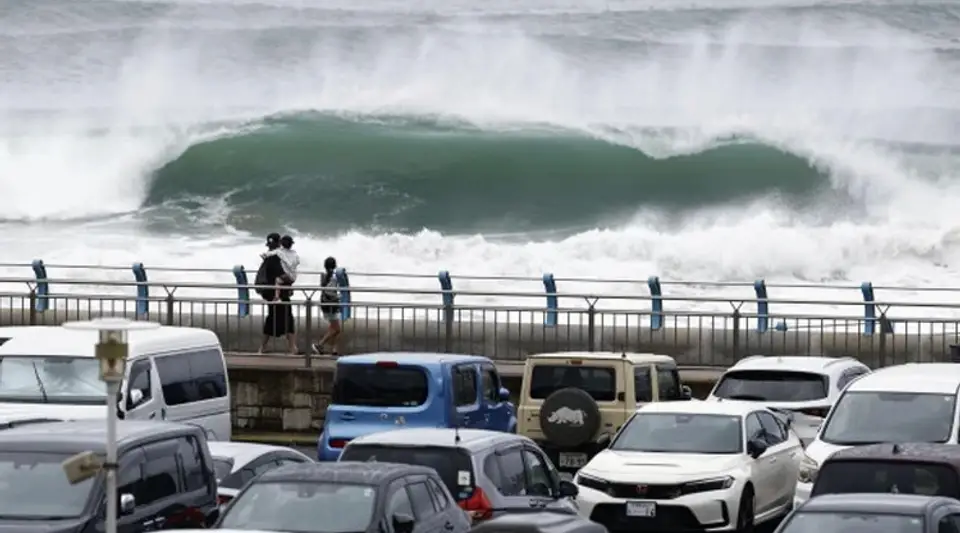 Japonya'da Dujuan Tayfunu Bilançosu: 12 Kişi Hayatını Kaybetti
