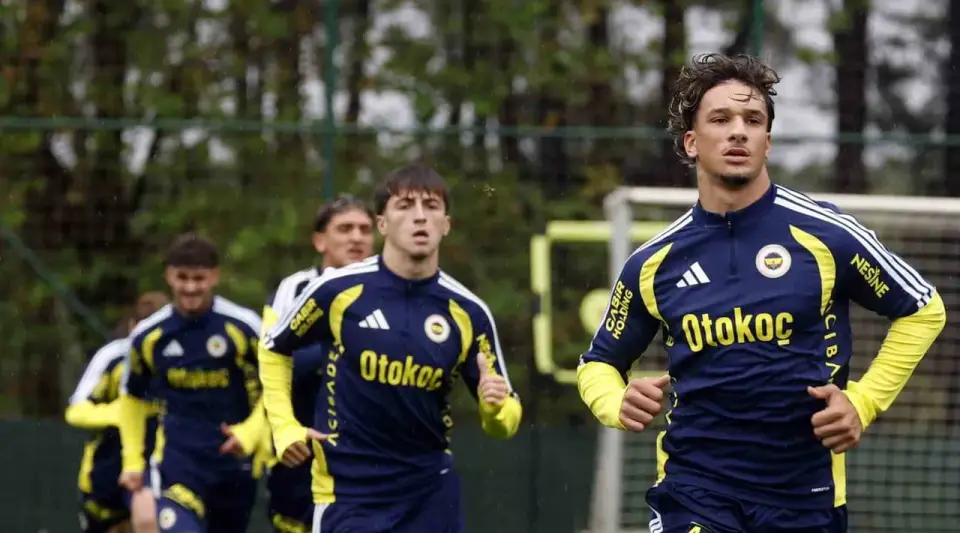 Fenerbahçe’de Ara Transfer Harekatı Erken Başladı: İsmail Kartal’ın Listesinde 3 Yıldız Var