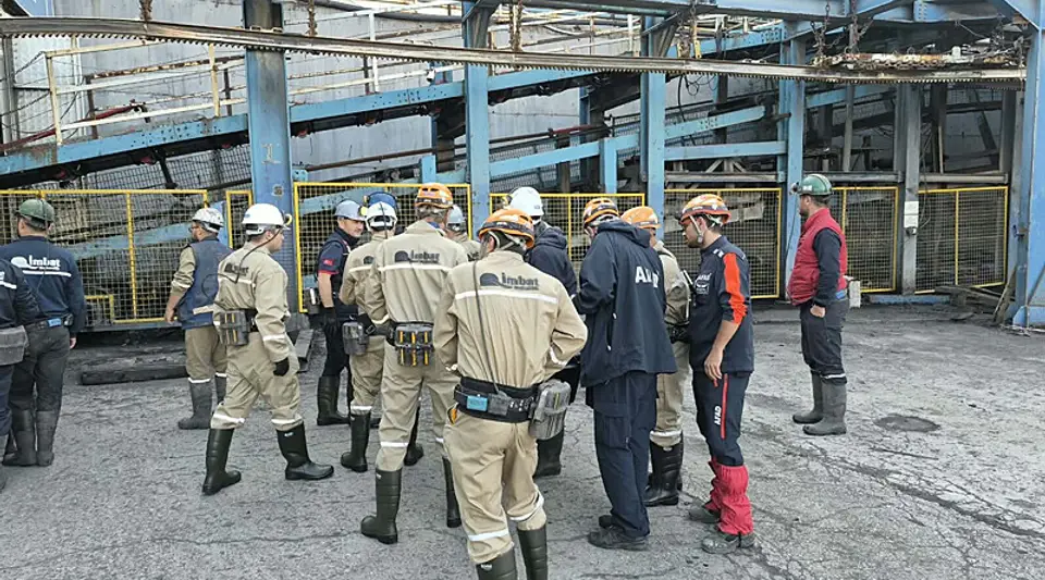 Soma'daki Maden Soruşturmasında 9 Yönetici Gözaltında