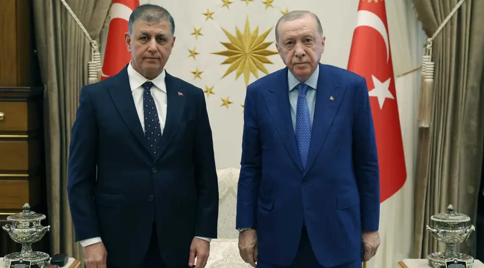 İzmir İçin Kritik Gün: Cemil Tugay AK Parti'ye Katılacak