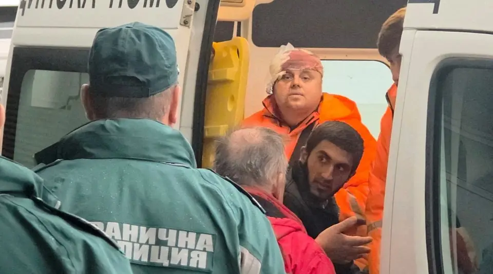 Bulgaristan'ın Karadeniz açıklarında İHA saldırısı. İki gemiden biri battı