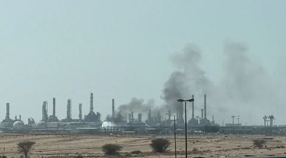 Husilerden Suudi Arabistan'a füze saldırısı: 2 füze imha edildi