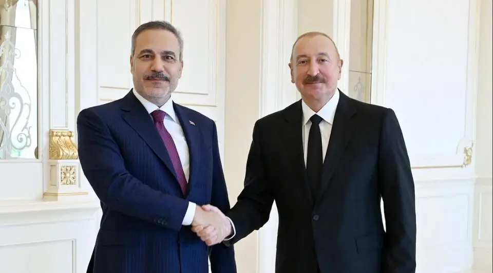 Dışişleri Bakanı Fidan Bakü’de Aliyev ile Bir Araya Geldi