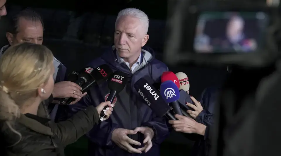 Vali Gül'den Son Dakika Açıklamalar: Arama Kurtarma ve Yıkım Çalışmaları Sürüyor