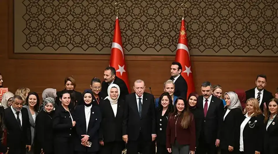 Erdoğan: “Türkiye’nin Kılına Zarar Gelmemesi İçin Çalışıyoruz”