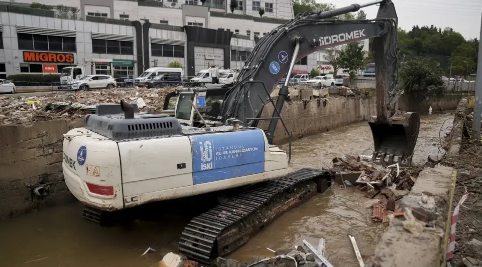 İstanbul'da sel sonrası 2 bin 500 kişiye 10 bin TL ödeme