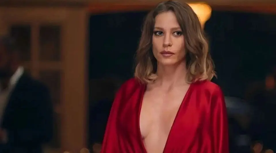 Serenay Sarıkaya'ya Gittiği Restoranda İlginç Not