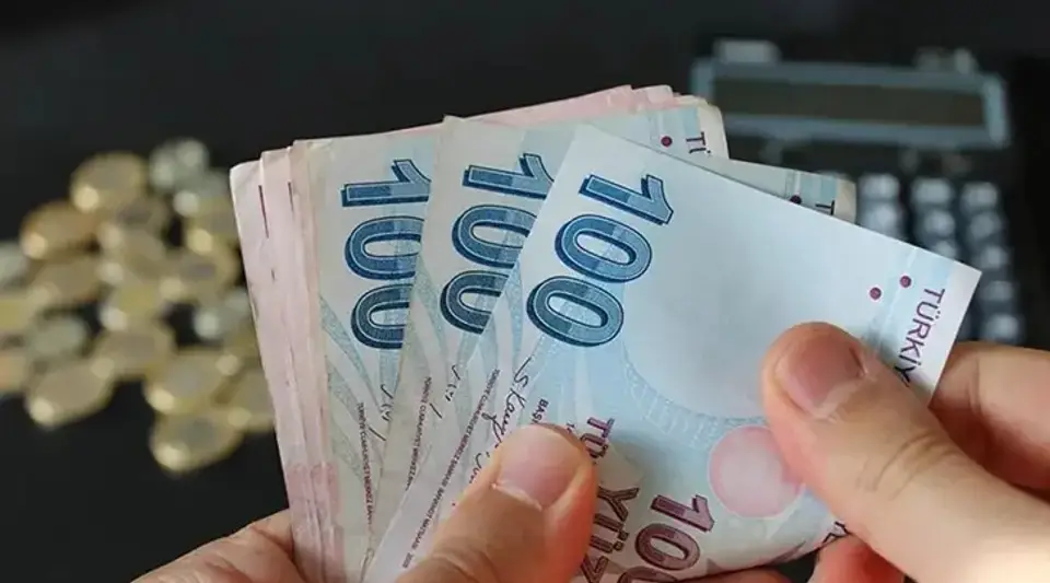 Emekli promosyonu 30 bin TL'ye çıkıyor: Banka listesi güncellendi
