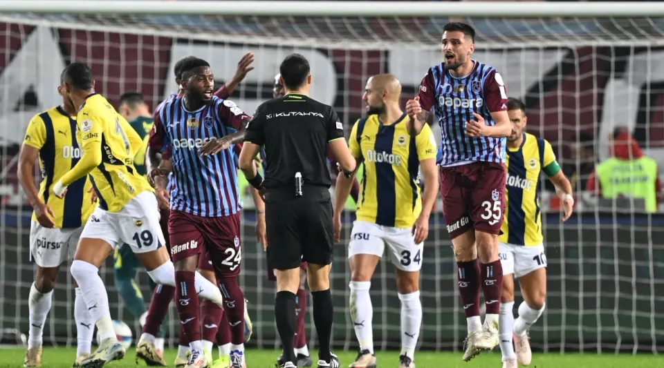 Fenerbahçe Trabzonspor’u 3-2 Mağlup Etti: Hakem Eleştirilerin Hedefi Oldu!
