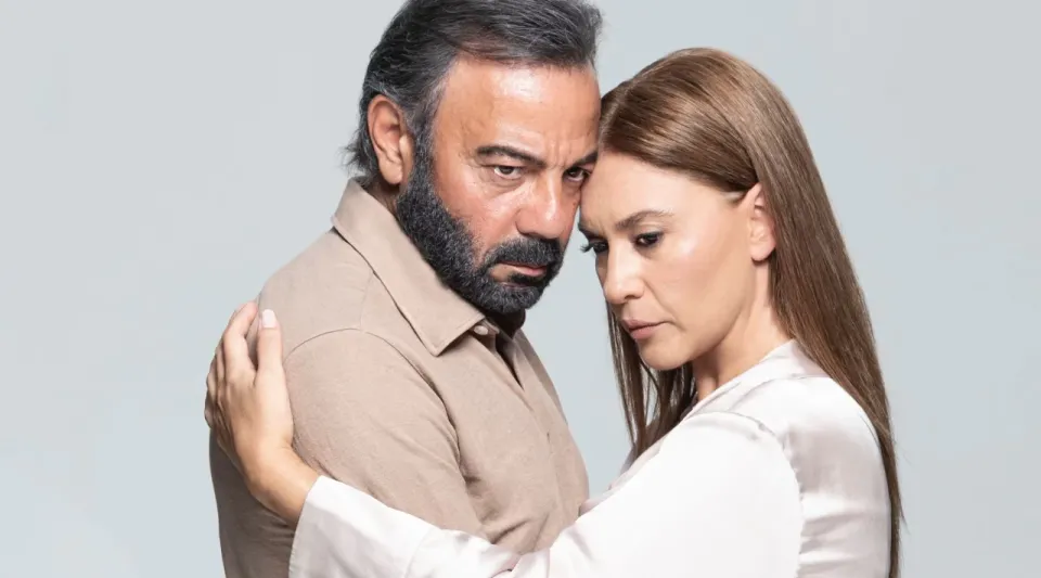 “Kızılcık Şerbeti”nin Kıvılcım’ı Evrim Alasya ve Kerem Alışık’ın Gerçek Aşkı Ortaya Çıktı!