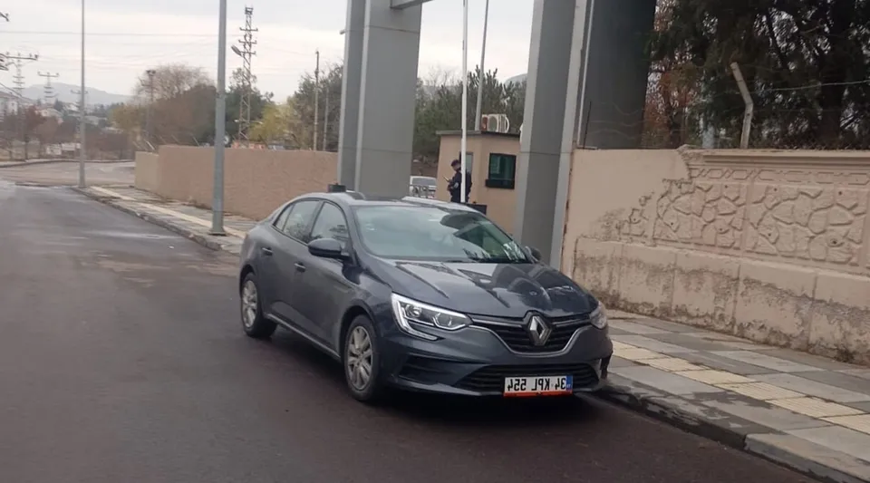 4 DEAŞ şüphelisi, Türkiye'ye yasa dışı yollarla girdiği için yakalandı