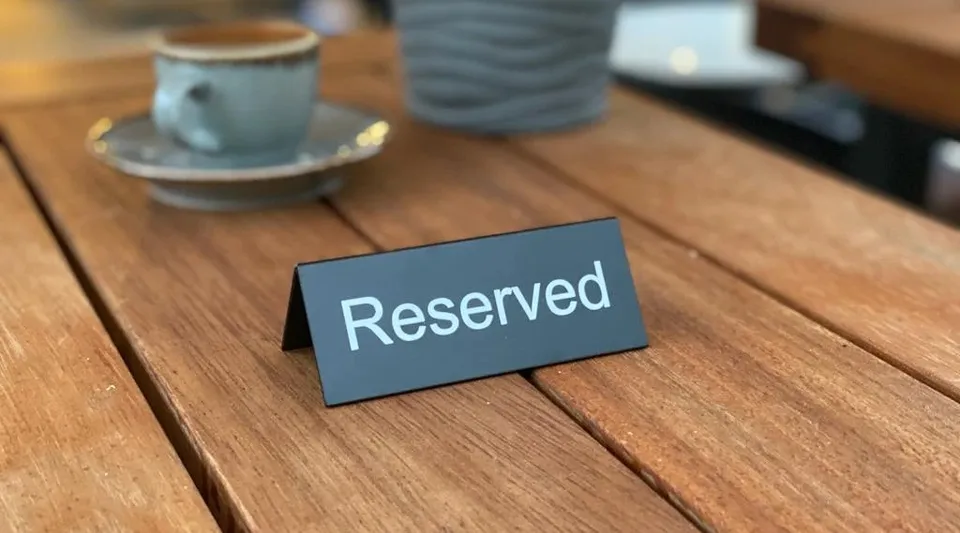 Restoran ve Kafelerde Yeni Dönem: Rezervasyon Kaporası!